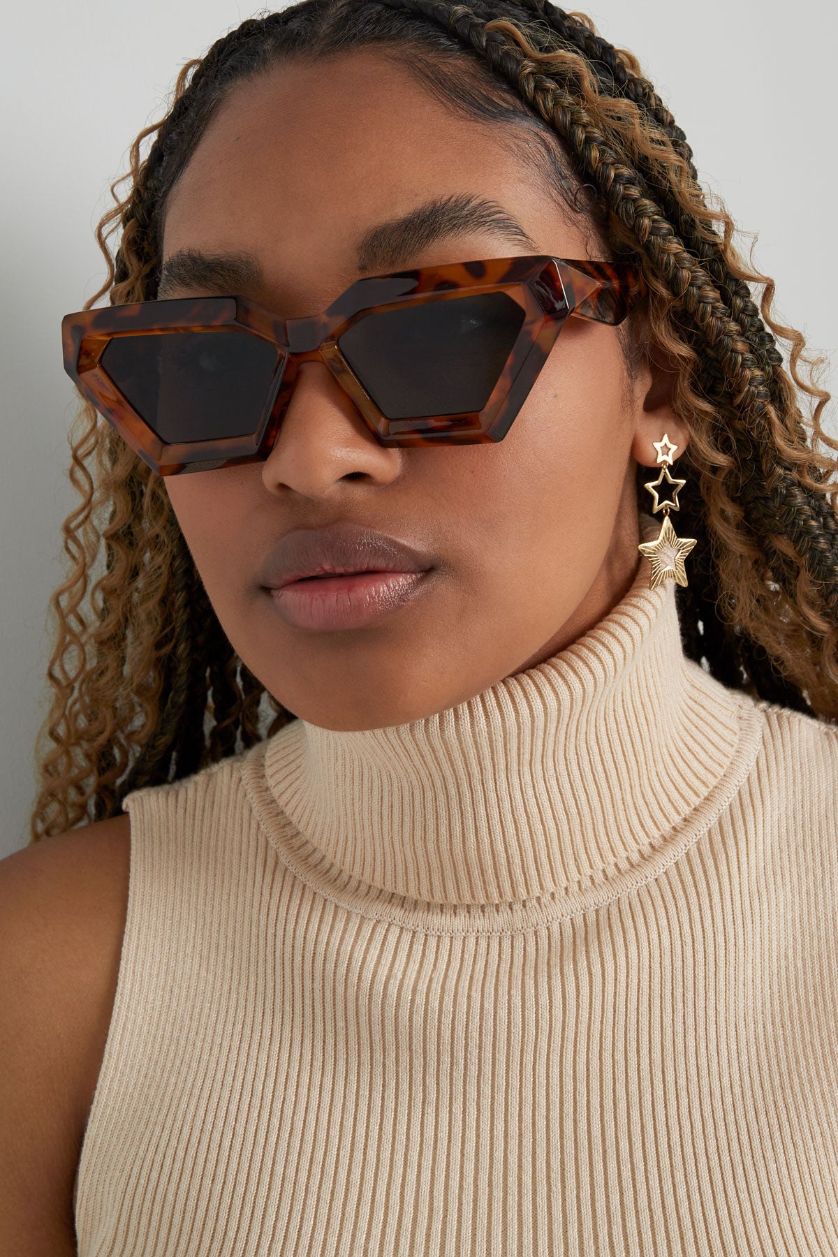 The Edit - Angular Sunglasses in Tortoiseshell