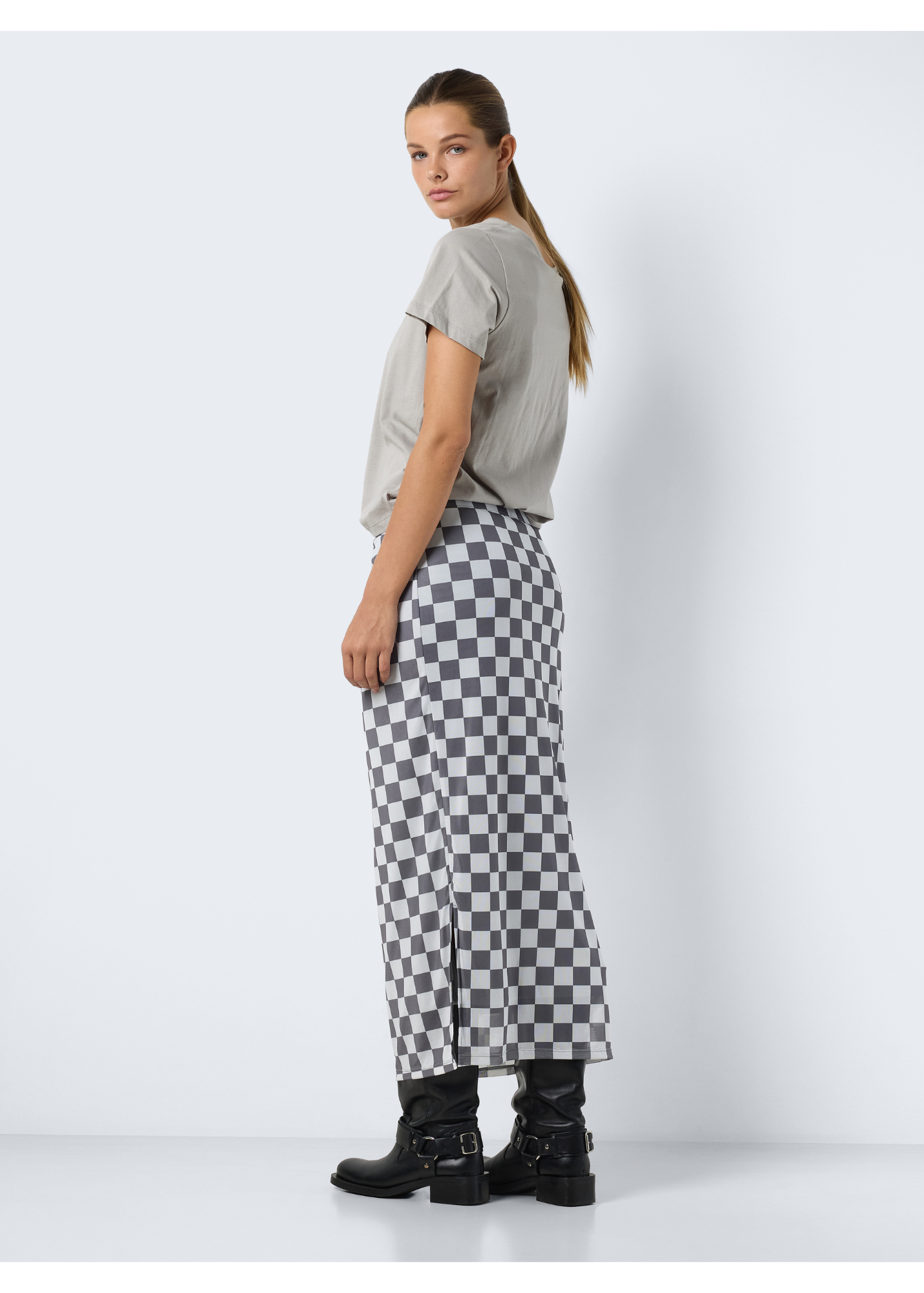 Noisy May - Grey Checkerboard Mesh Midi Skirt