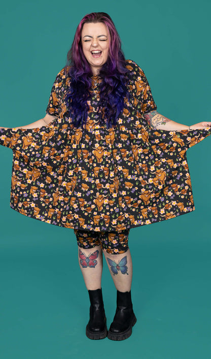 Run & Fly - Highland Cows Oversized Smock Dress