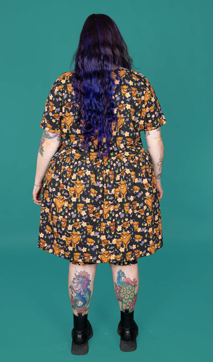 Run & Fly - Highland Cows Oversized Smock Dress